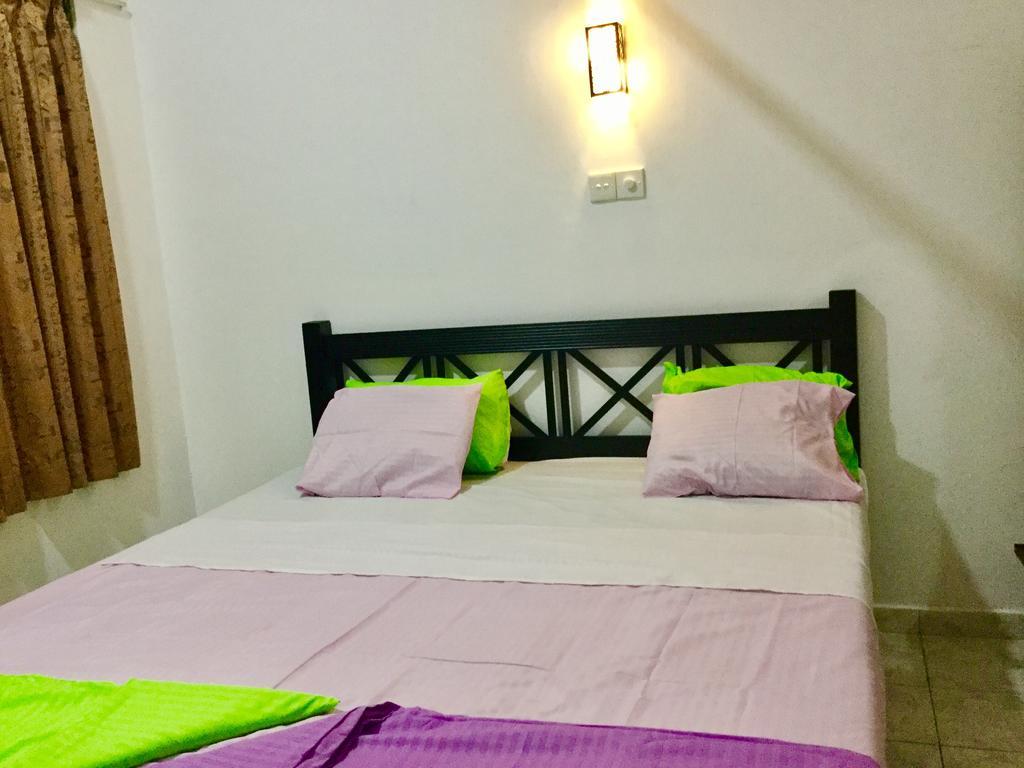 Hikkaduwa Family Inn ภายนอก รูปภาพ