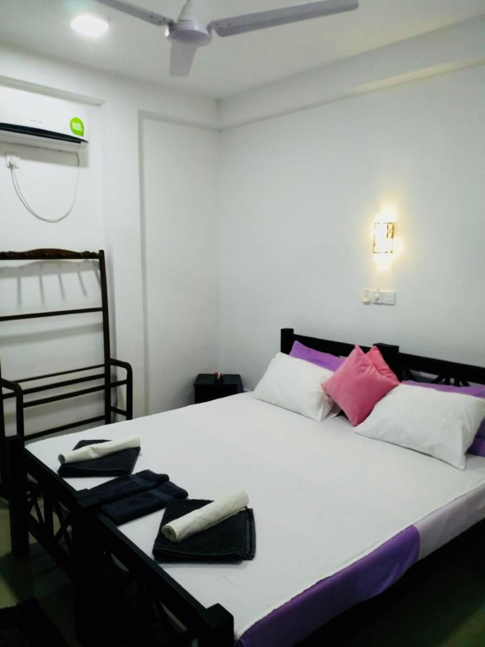 Hikkaduwa Family Inn ภายนอก รูปภาพ