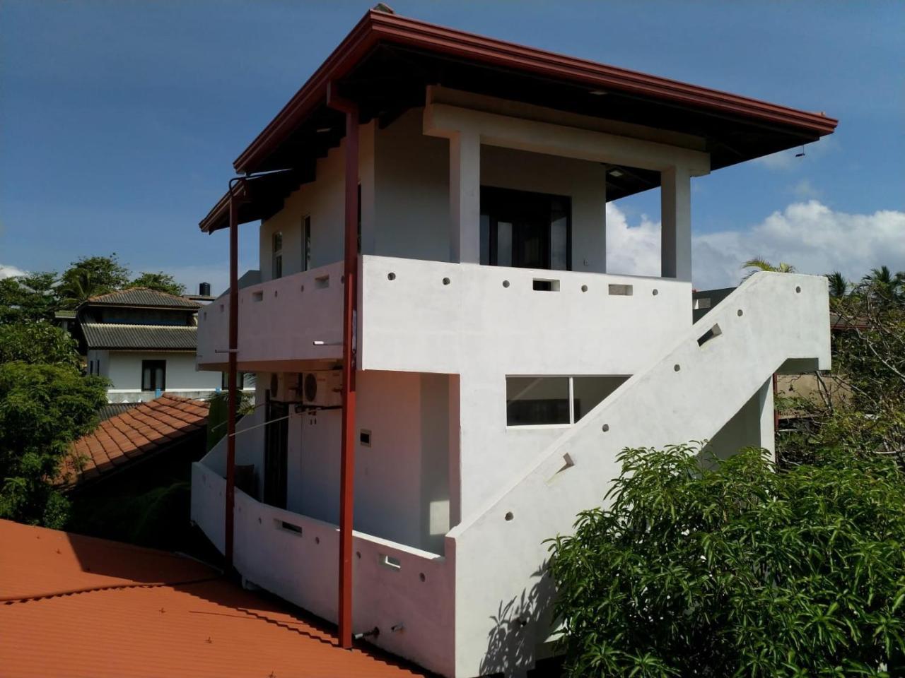 Hikkaduwa Family Inn ภายนอก รูปภาพ